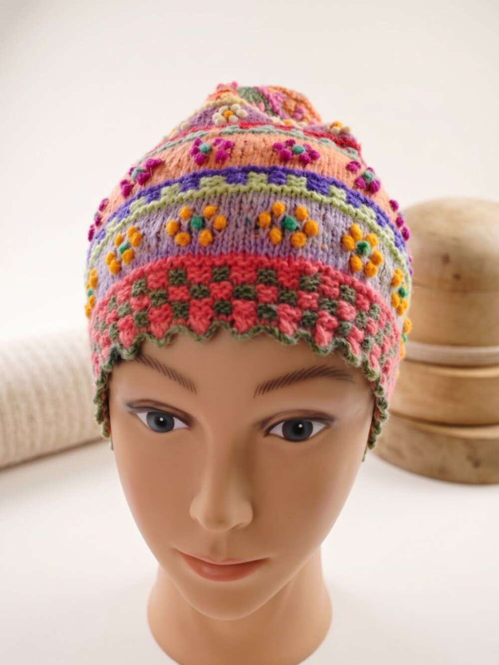 Handcrafted Andean Sheep's Wool Chullo – Traditional Cusco Style